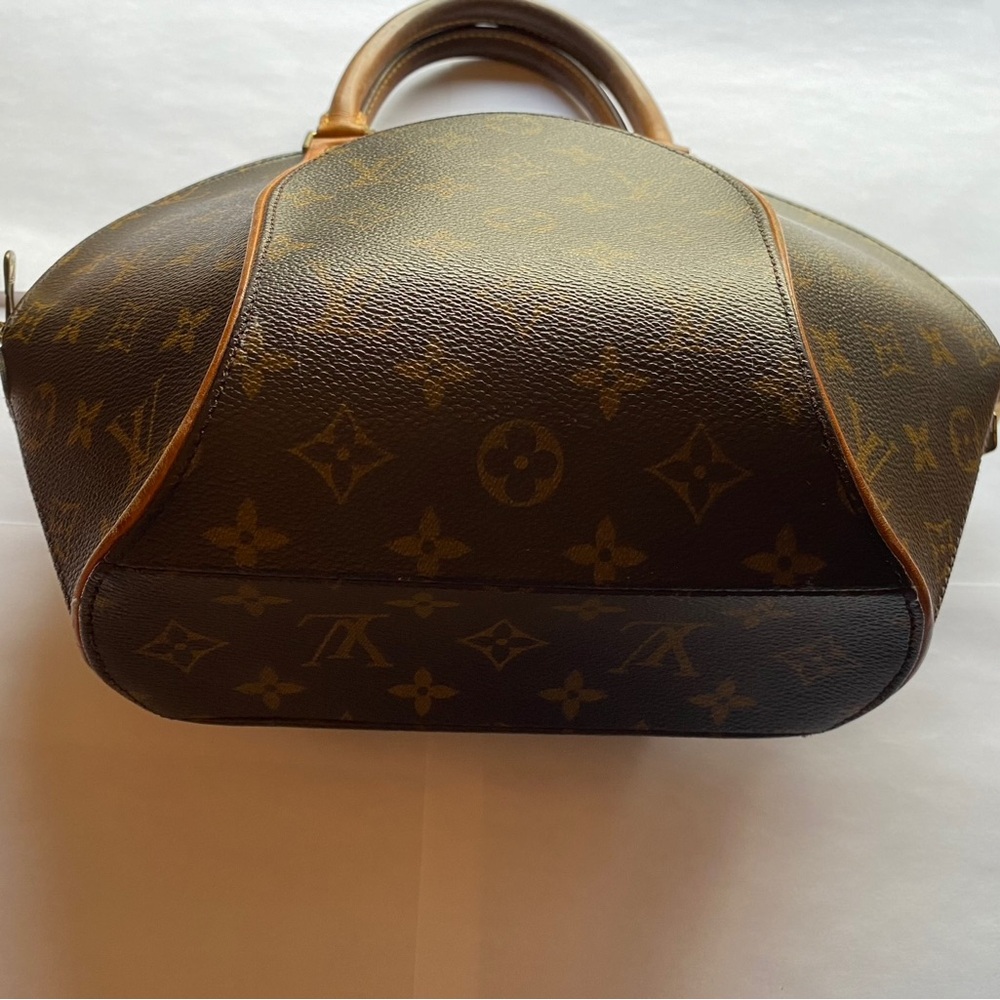 LOUIS VUITTON LV Logo Ellipse MM Brown Monogram Canvas Leather Handbag SD0012